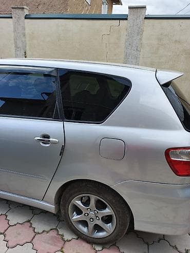 sp 4: Toyota Ipsum: 2004 г., 2.4 л, Автомат, Бензин, Минивэн — 8