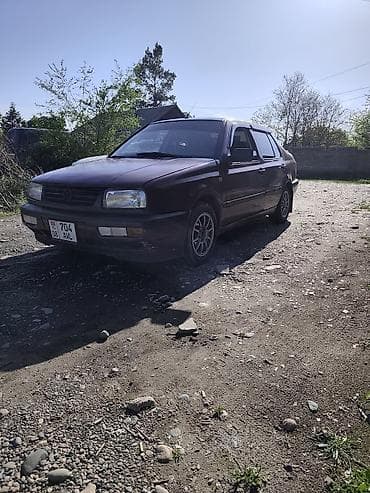 mini kuper: Volkswagen Vento: 1993 г., 1.8 л, Ручные, Бензин, Седан — 4