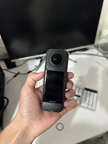 Insta360 ONE X — компактная 360° экшн‑камера - Две — 3