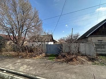 Үйлөрдү сатуу: 📍ул. Осмонкулова 🔘3-комнаты 🔘28,3м² Продаю одноэтажный саманный дом — 6