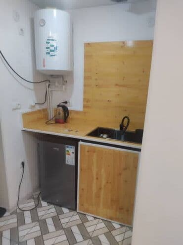 купить 4 комнатную квартиру в бишкеке: Уютная студия с отдельным входом - Спальная зона: двуспальная кровать — 6