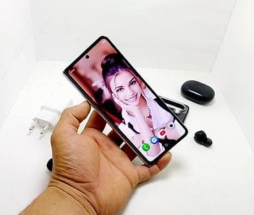 microsoft surface: Samsung Galaxy Z Fold 5, Б/у, 256 ГБ, цвет - Серебристый, 1 SIM, eSIM, 2 SIM — 3