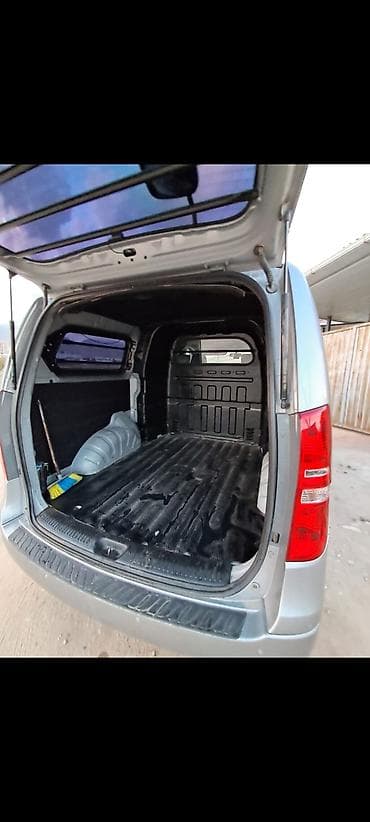 тягач аумен: Hyundai H-1: 2019 г., 2.5 л, Автомат, Дизель — 6