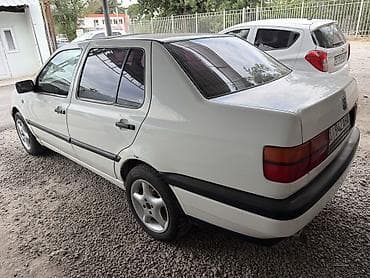 пороги венто: Volkswagen Vento: 1993 г., 1.8 л, Механика, Бензин, Седан — 4