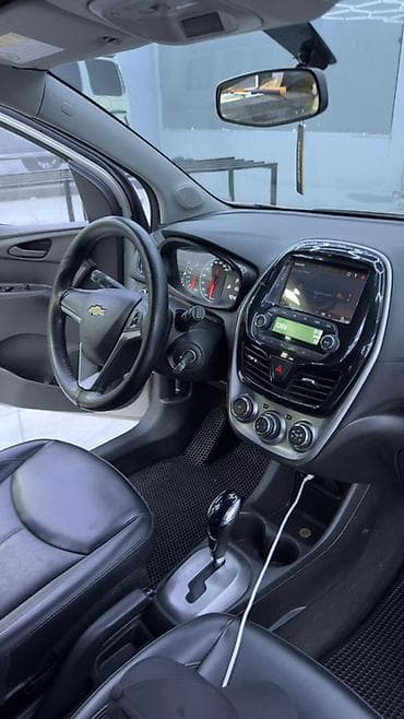 suzuki shift: Chevrolet Spark: 2017 г., Автомат, Бензин, Хэтчбэк — 8