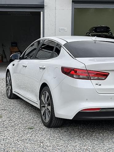 Kia K5: 2016 г., 2 л, Типтроник, Бензин, Седан