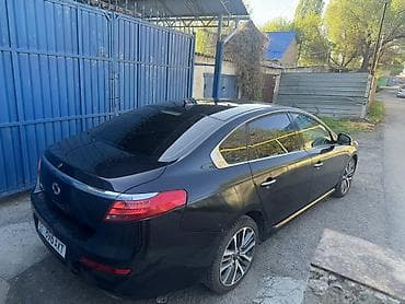 Продажа авто: GAC Trumpchi GA5 (емблема GAC), черный седан бизнес-класса. Кузов и — 3