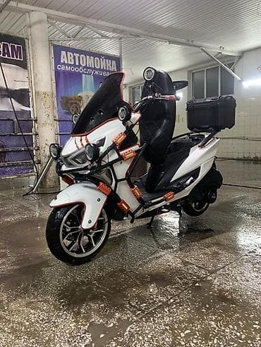 bud e9: Макси-скутер Yamaha, 150 куб. см, Бензин, Б/у — 1