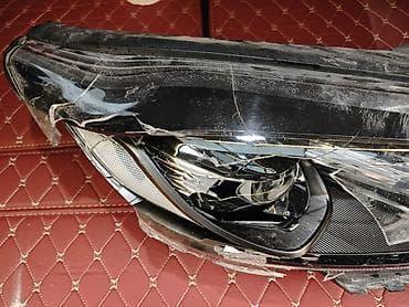 Автокосметика: Kia sorenta 2018 Фара передняя правая часть всё работает стекло — 1