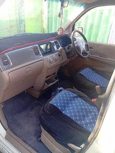 323 mazda: Honda Stepwgn: 2001 г., 2 л, Бензин, Минивэн — 5