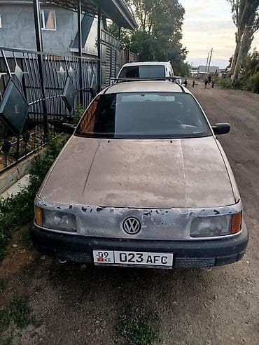 Продажа авто: Volkswagen Passat: 1992 г., Универсал — 2