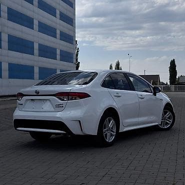 Toyota Levin: 2021 г., 1.8 л, Вариатор, Гибрид, Седан — 6
