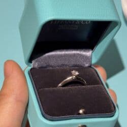 бриллиантовые комплекты фото и цены: КОЛЬЦО С БРИЛЛИАНТОМ TIFFANY & CO 0,18 CT. GRP10862 $1800 — 3