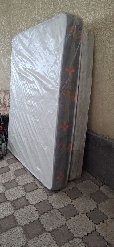 матрасы бишкек цены: Продаю 2 матраса: 1. Новый, 2×1.6м, полуортопед, цена 7500с. 2. Б/у в — 1