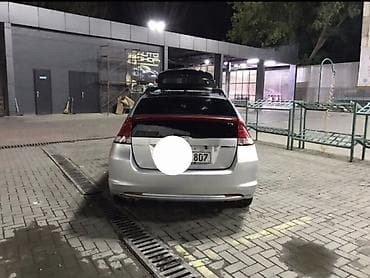 Продажа авто: Honda Insight: 2009 г., 1.5 л, Вариатор, Гибрид, Хэтчбэк — 4