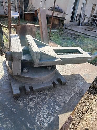 аквариумы бу: Продаю тисы большие производственные, в хорошем состоянии. Прошу — 1