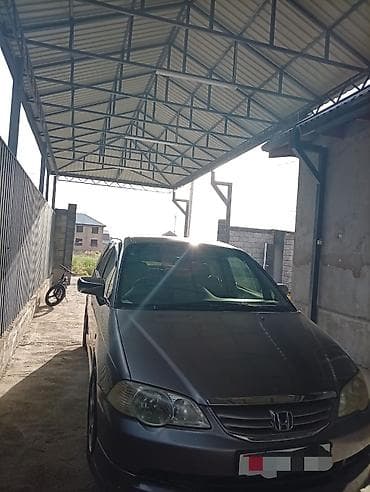 2 8: Honda Odyssey: 2002 г., Автомат, Бензин, Минивэн — 2