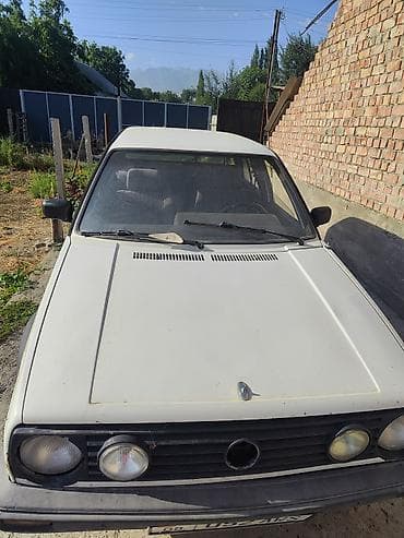 Volkswagen Golf: 1987 г., 1.5 л, Механика, Бензин, Хэтчбэк