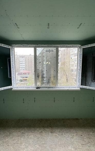 обшивка домов: Выносной балкон с панорамным остеклением и облицовкой сайдингом - — 2