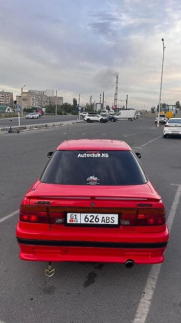 сидан: Mazda 626: 1988 г., 2.2 л, Механика, Седан — 4