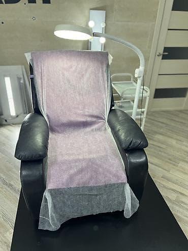 стрижка туй: Сдаю кресло-реглайнер для наращивание ресниц и ламинирование ресниц — 1