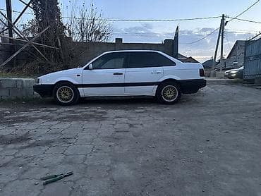 Продажа авто: Volkswagen Passat: 1989 г., 1.8 л, Механика, Бензин, Седан — 3