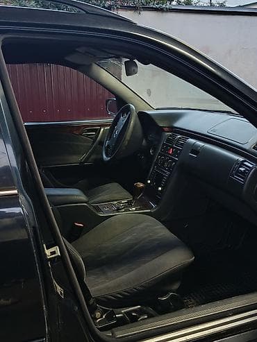 накладка мерс: Mercedes-Benz E-Class: 2000 г., Автомат, Универсал — 4