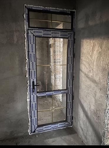 Стеклянная межкомнатная дверь с верхней фрамугой - Полотно со