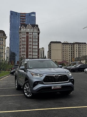 530: Toyota Highlander: 2023 г., 2.4 л, Автомат, Бензин, Внедорожник — 1