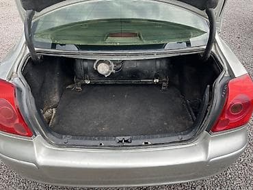 bew e34: Toyota Avensis: 2004 г., 1.8 л, Автомат, Газ, Седан — 8
