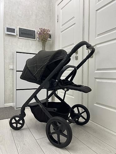 электро велики: Прогулочная коляска Cybex Balios S (черная) - Универсальная — 1