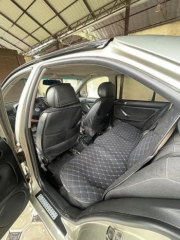 e class: Volkswagen Bora: 2002 г., 2 л, Автомат, Бензин, Седан — 6