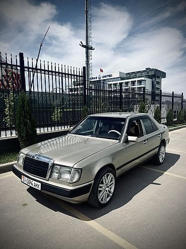 mers e124: Mercedes-Benz W124: 1988 г., 2.3 л, Механика, Бензин, Седан — 2