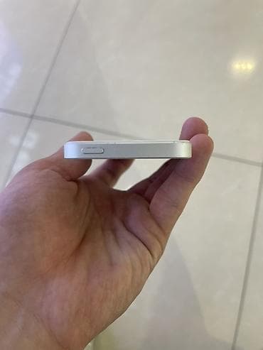 face id: IPhone SE, 128 ГБ, Серебристый, Защитное стекло, Чехол, Кабель, 100 % — 6
