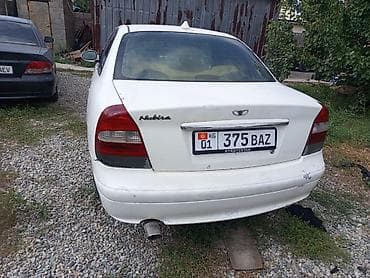 бонго bongo: Daewoo Nubira: 1999 г., 1.6 л, Механика, Бензин, Седан — 6