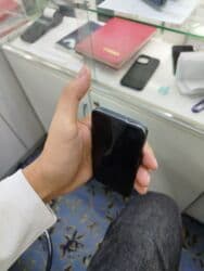 сколько стоит планшет с ручкой в бишкеке: IPhone 5s, Б/у, Серебристый, Защитное стекло — 2