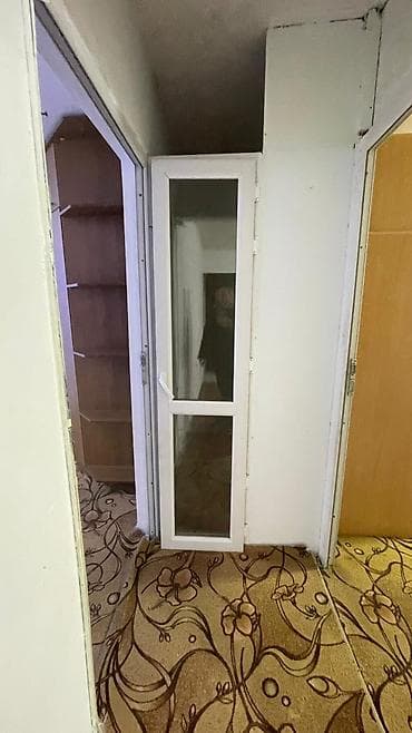 2 room flat: Сдаётся 3х комнатная квартира в районе таатан. - Площадь: вытянутая — 7