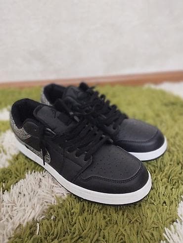 stan smith: Мужские кроссовки, 44, Jordan, Новый, цвет - Черный — 2