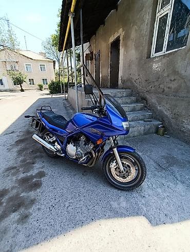 россрочку: Классический мотоцикл Yamaha, 900 куб. см, Бензин, Взрослый — 4