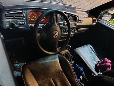 sprinter 4 4: Volkswagen Golf: 1992 г., 1.8 л, Механика, Бензин, Хэтчбэк — 5
