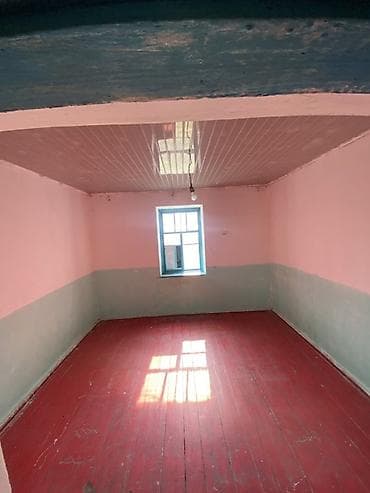 продаю дом в киргизии 1: Одноэтажный сельский дом с верандой и двумя изолированными комнатами — 2