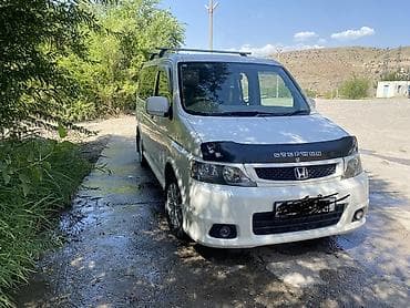 Honda Stepwgn: 2004 г., 2 л, Автомат, Газ, Вэн/Минивэн — 5