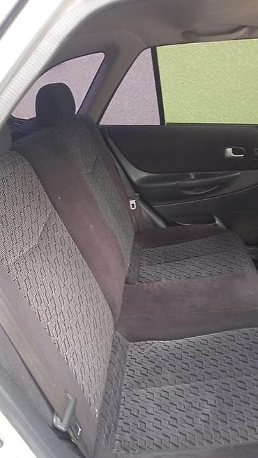 лобовое мазда: Mazda Protege: 2002 г., 2 л, Автомат, Бензин, Универсал — 4