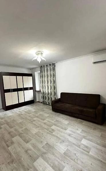 квартира каракол сутка: 1 бөлмө, Кыймылсыз мүлк агенттиги, Чогуу жашоосу жок, Толугу менен эмереги бар — 1