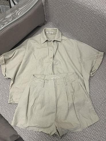 Женская одежда: Женская одежда — подборка из трех изделий: 1) Черное кружевное платье — 2