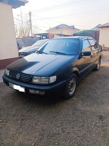 обмен с вашей доплатой: Volkswagen Passat: 1994 г., 1.8 л, Механика, Бензиновая, Седан — 2