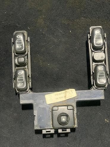 e500 124: Продаются Кнопки стеклоподъемника на Mercedes-Benz W210 E-klasse — 2