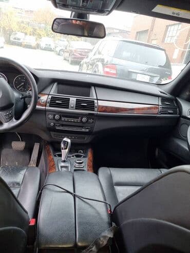 сдаётся авто с последующим выкупом: BMW X5 2011 года, v-3.0d, сейчас стоит на разборе в Канаде, принимаем — 5