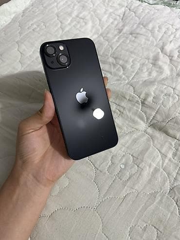 IPhone 13, Б/у, 128 ГБ, Midnight, Наушники, Защитное стекло, Чехол, 78 %
