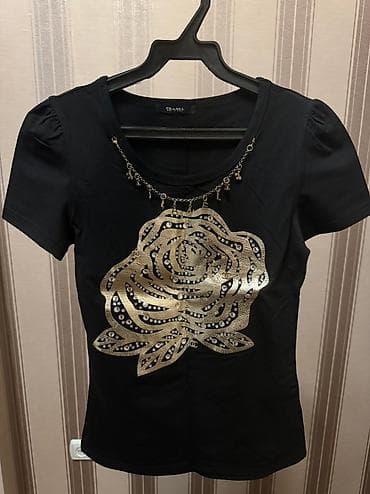 Продаю стильную футболку Chanel,качество отличное